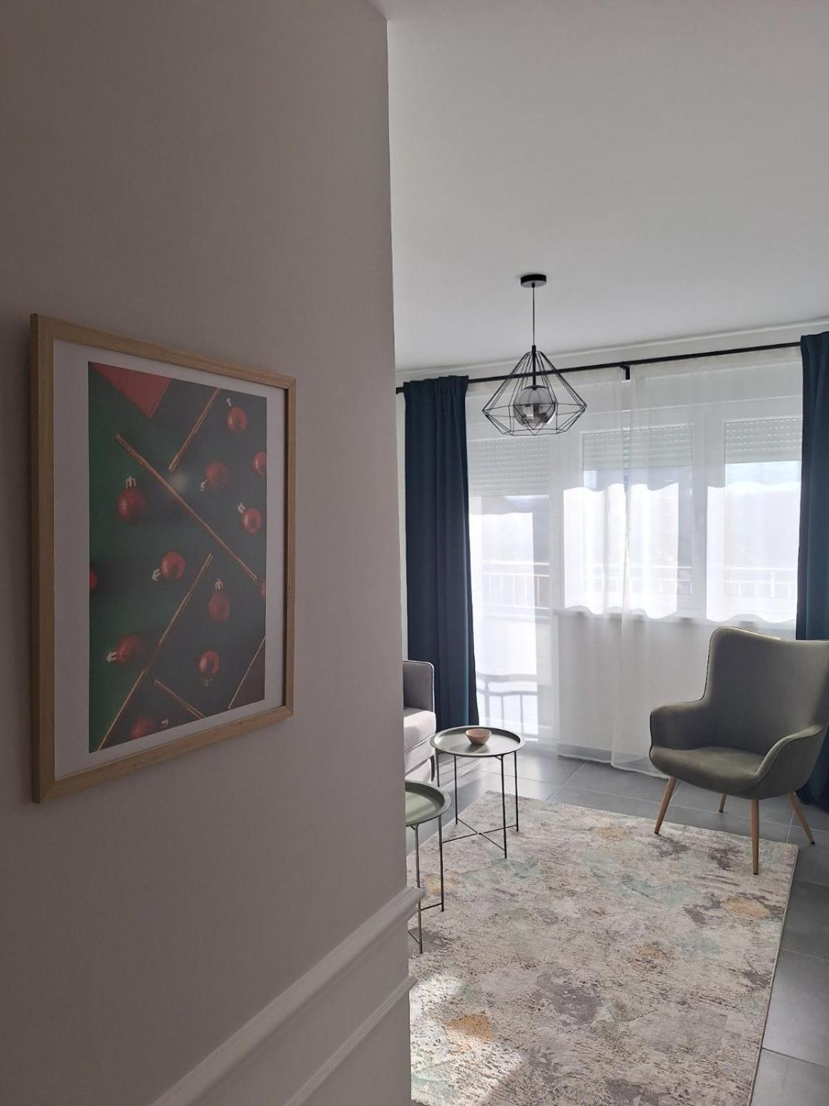 Azimut Apartman Bijeljina Buitenkant foto