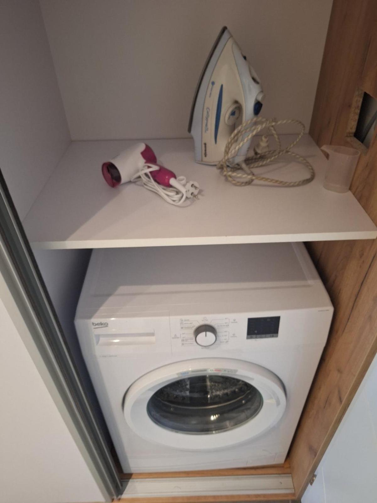 Azimut Apartman Bijeljina Buitenkant foto